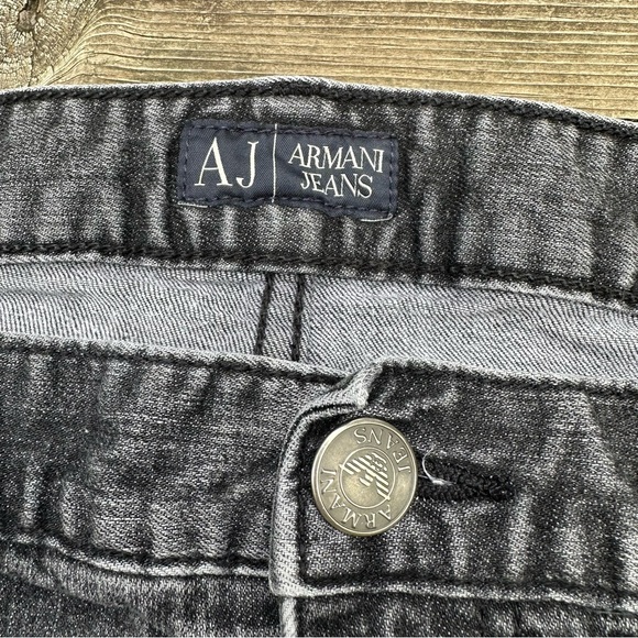 Men’s Armani Black Denim Comfort Fabric Jeans - Picture 6 of 7